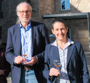 Kursleiter Dr. Steffen Watzke und Ursula Lensing. Foto:Honigakademie