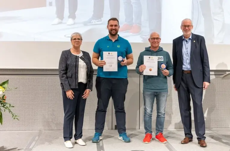 Preisträger in der Kategorie Edelkastanienhonig. Foto: DBIB/Jan Gutzeit